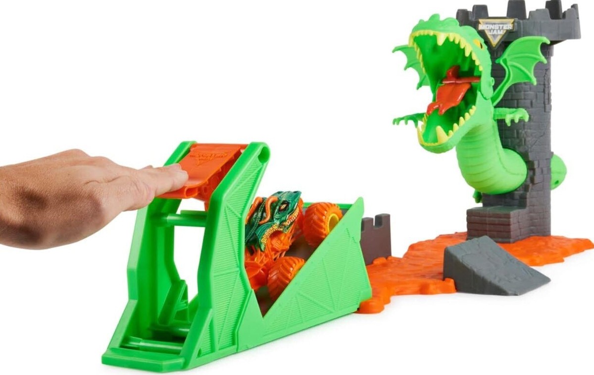 LOT 2 - Monster Jam DUELING DRAGONS STUNT Set + 2 Pack Trucks +