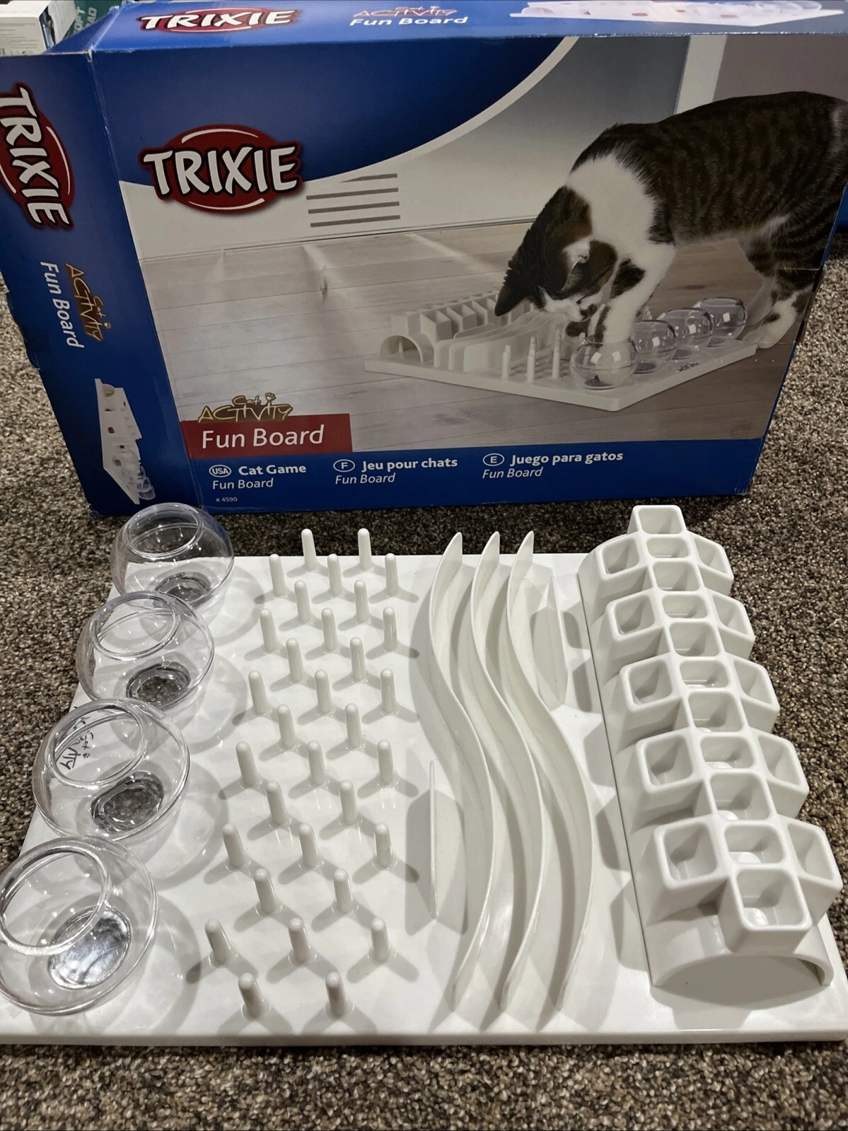 TRIXIE Cat Activity Fun Board, Interactive Puzzle Feeder Toy Food Strategy Game