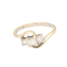 18Carat Yellow Gold 0.33ct Princess Cut Diamond Three-Stone Ring (Size L 1/2)