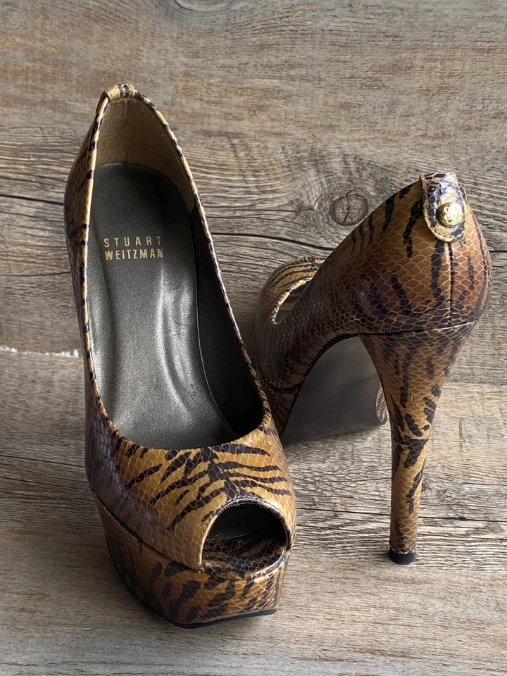 Stuart Weitzman Womens 5M ‘Lille’ Cognac Tiger/Snake Print Open Toe Pumps~ MINT - Image 3 of 4