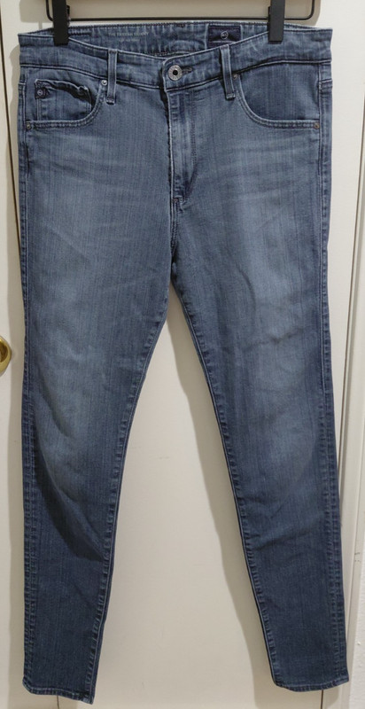 AG Jeans The Farrah Skinny High-Rise Jeans Size 29R- Dark Blue