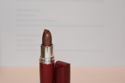 MAYBELLINE Moisture Extreme lipstick - 280 Mocha Ice ~