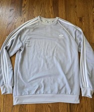 Adidas Essentials Sweatshirt Mens Medium Light Gray 3 Stripe Logo Crew Sweater