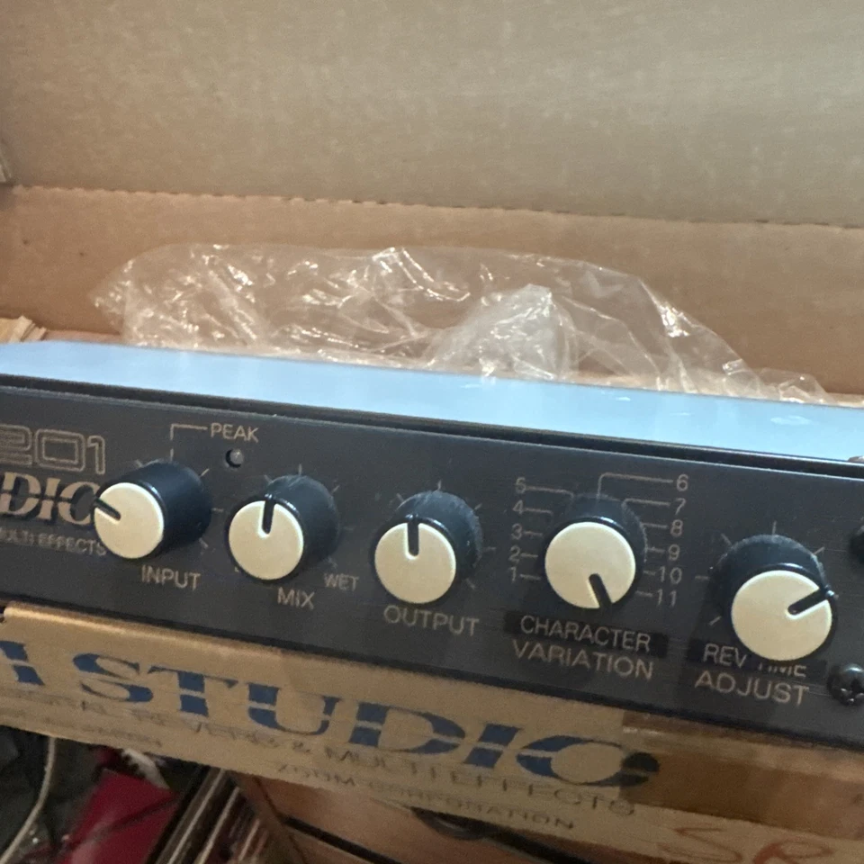 Zoom Studio 1201 - Vintage 1990s Dual Channel Multi Effects Processor, Inc. PSU - Image 3 of 4