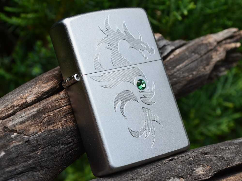 Zippo ブラックスワロフスキー ドラゴン ZIPPO ライター ドラゴン ジッポ 龍 2面メタル スワロフスキー