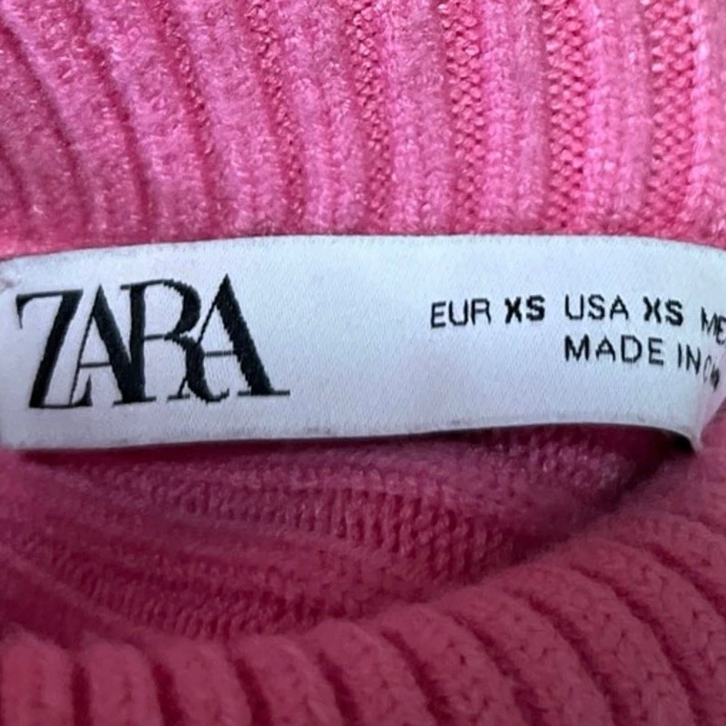 Suéter Top Zara Rosa Acanalado Tejido Cuello Alto Dolman Manga Ala de Murciélago Talla XS Foto 4 de 4