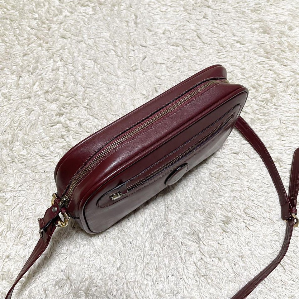 Cartier shoulder bag, camera bag, leather, logo hardware, Bordeaux from