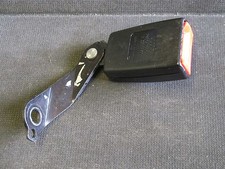 Audi TT Coupe Mark 1 - Nearside Rear Seatbelt Latch  8N8 857 739  8N8857739