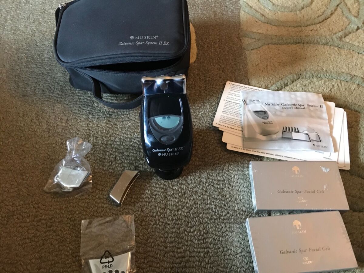 Nu Skin Nuskin Ageloc Galvanic Spa System II black used with Nu Skin Nuskin Ageloc Galvanic Spa System II black used with
