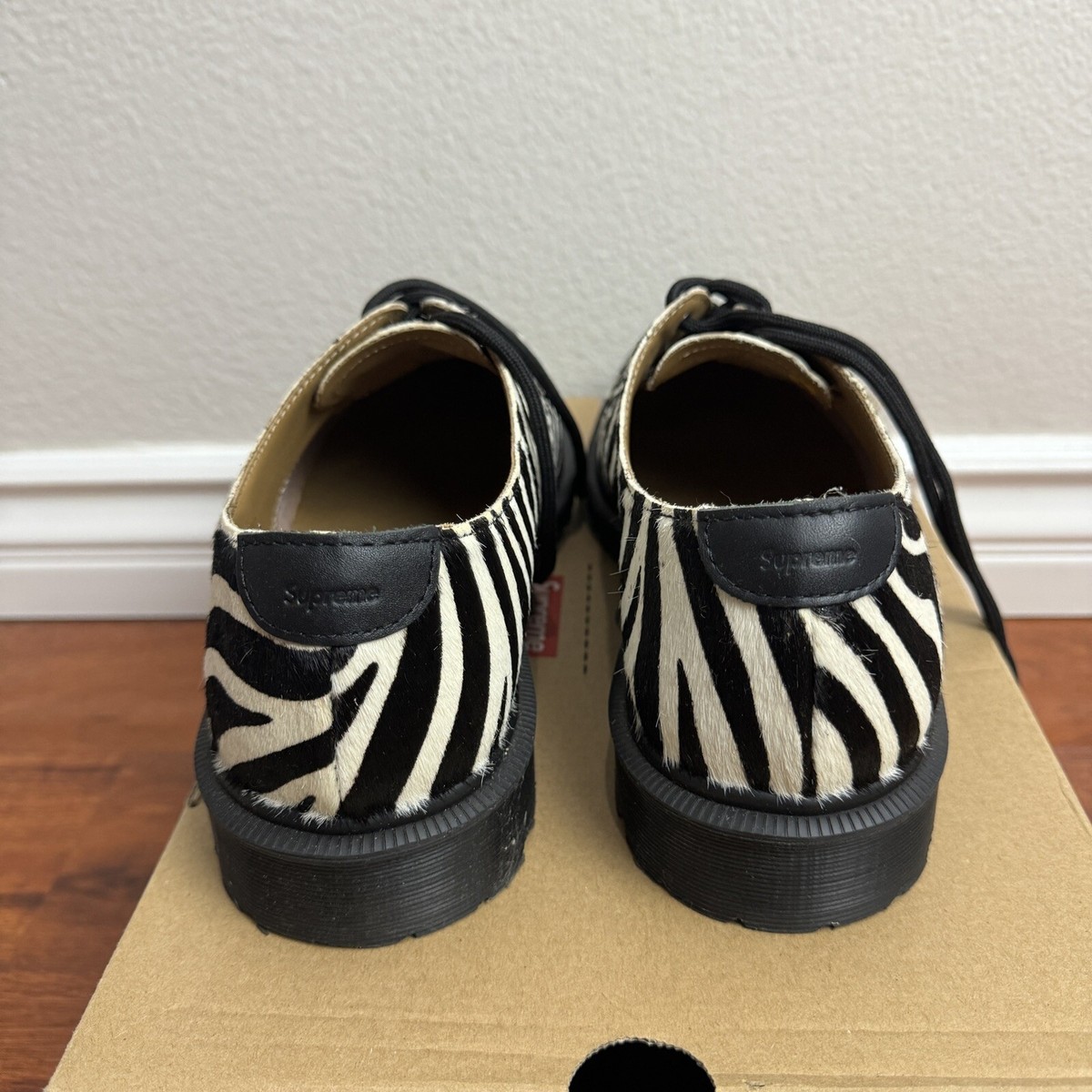 Supreme × Dr.Martens SPLIT TOE 5-EYE Supreme Dr. Martens Split Toe 5-Eye Shoe (SS21) - $178