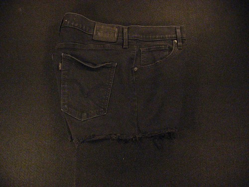 LEVIS Mile High Super Skinny CUTOFF 