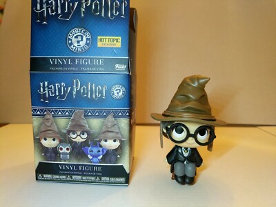 Funko Mystery Mini Harry Potter figure Hot Topic Exclusive Sorting Hat - Harry