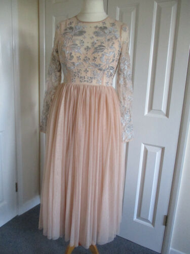 Beautiful Asos Nude, Silver Embroidered Occasion/ Bridesmaid Dress- Size UK10 - Picture 2 of 11