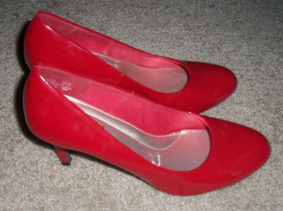 Comfort Plus By Predictions Red Patent Leather Heels Womens US Size 8 