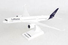 Skymarks Lufthansa Airbus A350-900 1/200 Scale Plane with Stand D-AIXM Schwerin