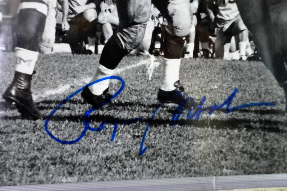 Autographed Roger Staubach U.S. Naval Academy (Navy) 16x20 Photo JSA COA - Image 2 of 2