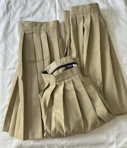 French Toast Skirt Uniform Mid Length Pleated Girls 14 Khaki Adjustable Waist - Picture 6 of 7