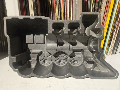 Nordic Ware Locomotive Heavy Cast Aluminum Metal Cake Pan 2.1L 9 Cup Train Engin - Picture 3 of 7