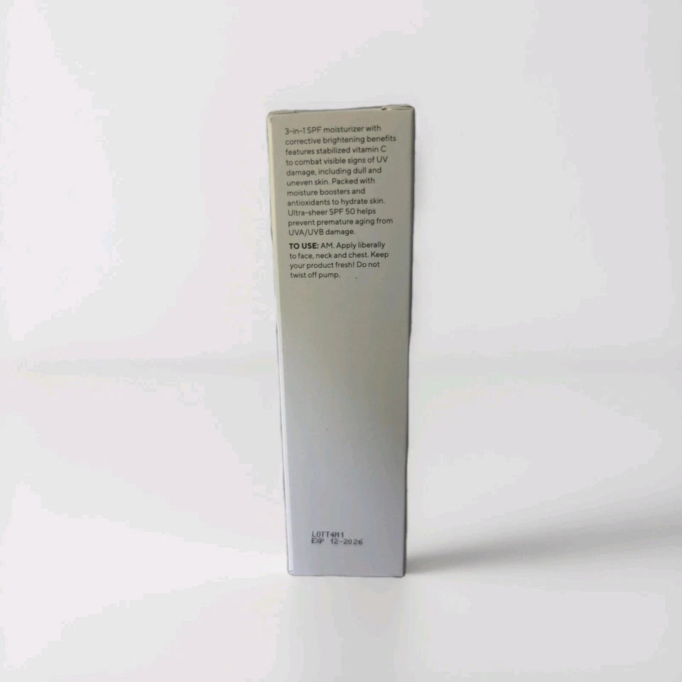 Hidratante clareador Murad FPS 50 com vitamina C novo na caixa validade 12/2026 - Imagem 3 de 4