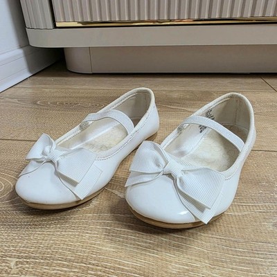 Ballerinas weiß lackiert H&M, Gr. 25, für Mädchen von 3 bis 4 Jahren