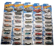 Hot Wheels Factory Fresh Lot of 40 1:64 Diecast Car