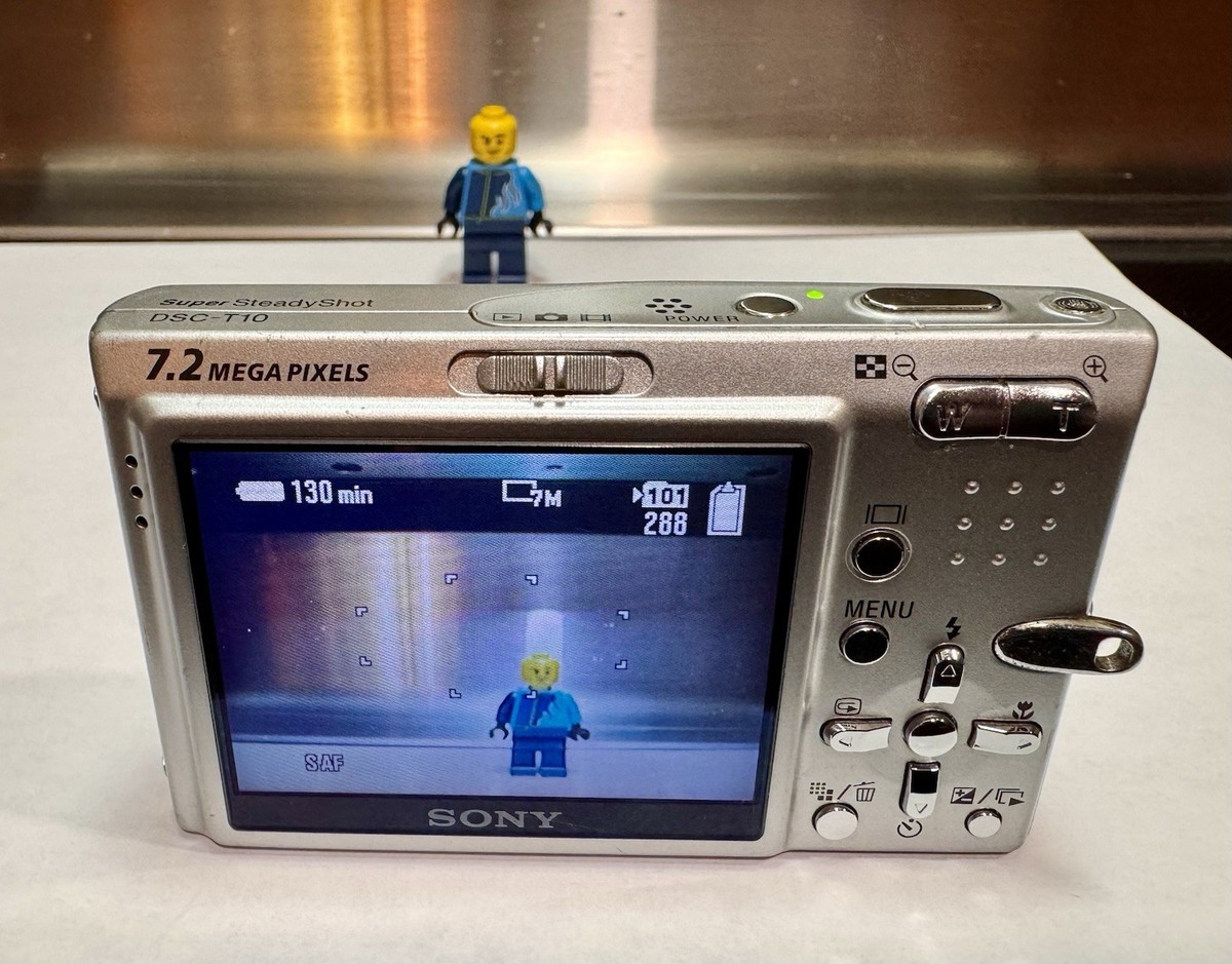 Sony Cyber-shot DSC-T10 7.2MP 3x Zoom Digital Camera + 1GB SD +