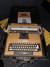 Vintage Olivetti Lexikon 82 Electric Typewriter In Original Case