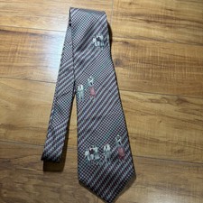 417 By VAN HEUSEN Men’s Tie 100% Silk GOLFING THEME Golfers 58" X 4" Made In USA