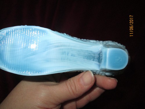 VINTAGE GLASS ART SHOE SLIPPER DAISY BUTTON BOYD OPAQUE BLUE BOYD - Imagen 8 de 10