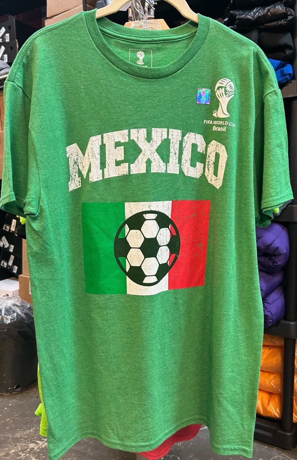 FIFA MEXICO Soccer 2014 World Cup BRASIL Round Neck T-Shirt Medium