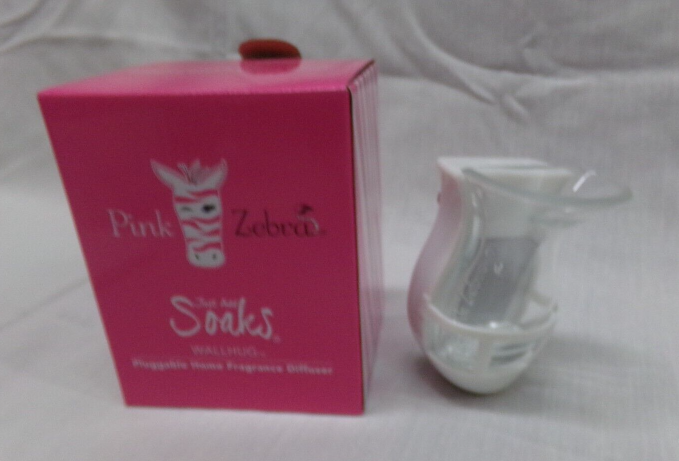 Pink Zebra Just Add Soaks Wallhug Pluggable Home Fragrance Diffuser NEW