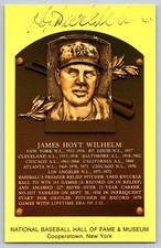 Top 10 Hoyt Wilhelm Baseball Cards 25