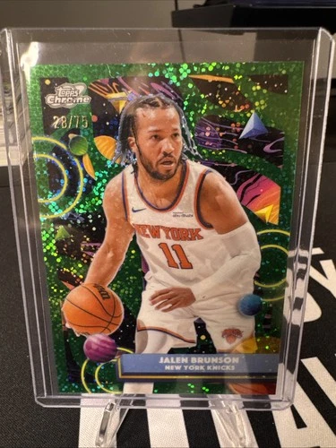 Topps Cosmic Chrome Basketball 2025/26 Jalen Brunson #8 Green Speckle 28/75