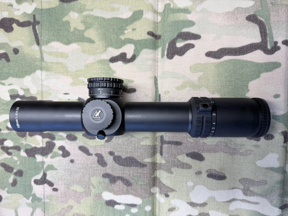 Mira para rifle Trijicon AccuPower 1-8x28 MIL círculo segmentado mira con LED verde Foto 3 de 4