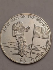 LIBERIA 5 DOLLARS 2000 KM#589 UNC, First Man on Moon.