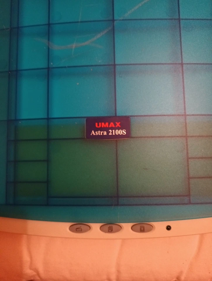 UMAX Astra  2100S  Scanner - Bild 2 von 4