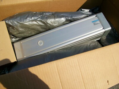 FESTO DNC-100-1/2-SA LINEAR DRIVE PMAX 10BAR/145PSI  NEW IN BOX