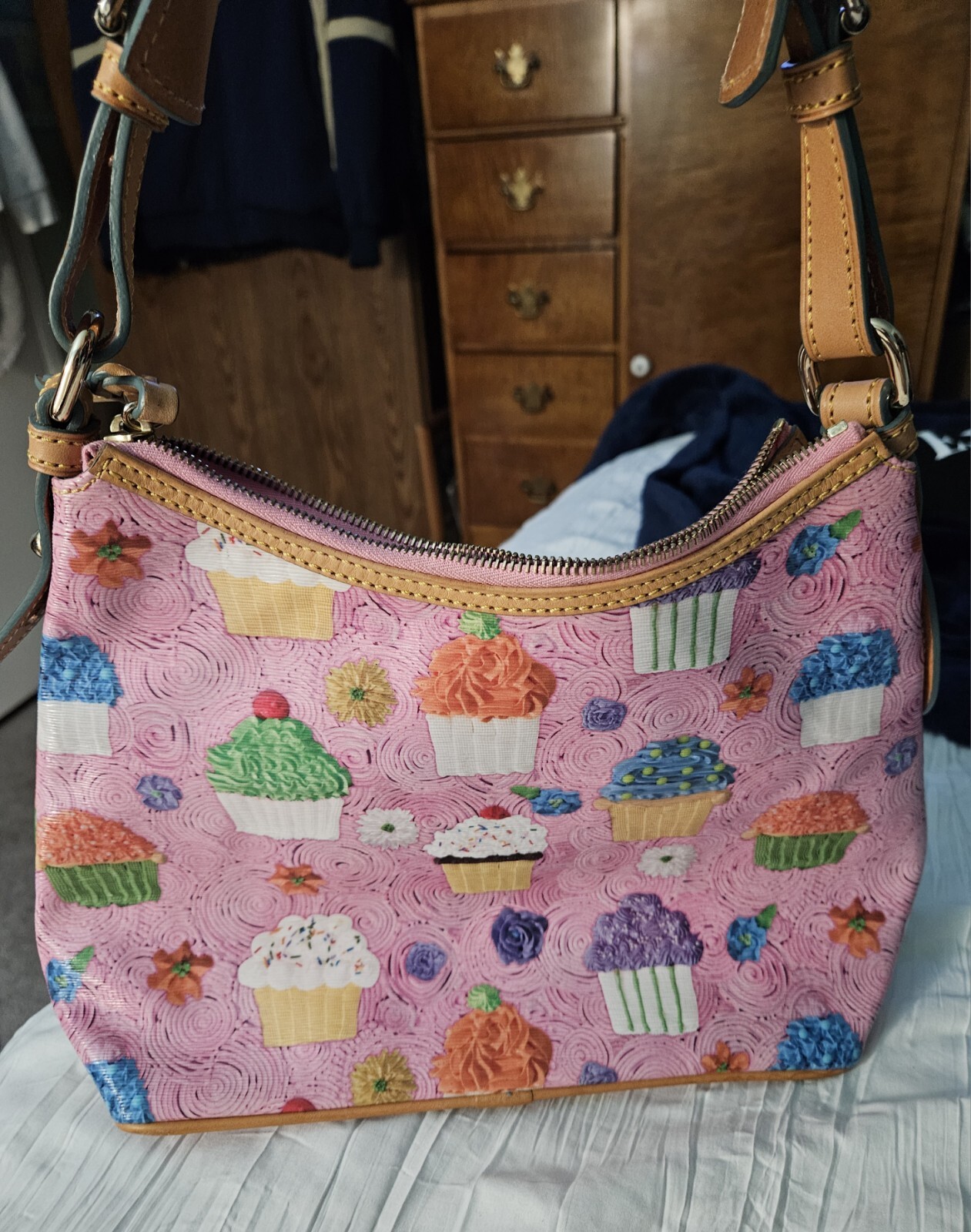 Dooney And Bourke Cupcake Shoulderbag eBay
