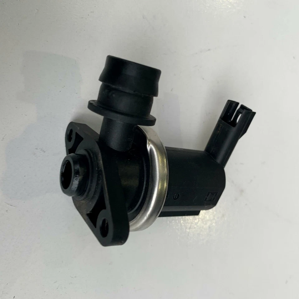 Sensor solenoide válvula aire bmw f800 f800st st 2011 11737694806 Foto 2 de 4