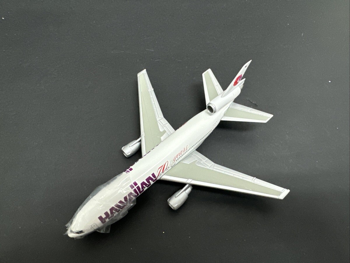 Dragon Wings Jet-X JX021 1:400 Scale DieCast Hawaiian 70