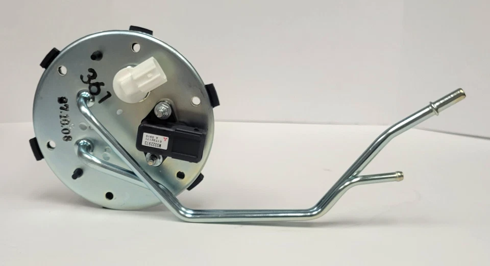 Mitsubishi Fuel Pump Module MR548361 for Mitsubishi Montero Sport 2001-2014 - Image 3 of 4