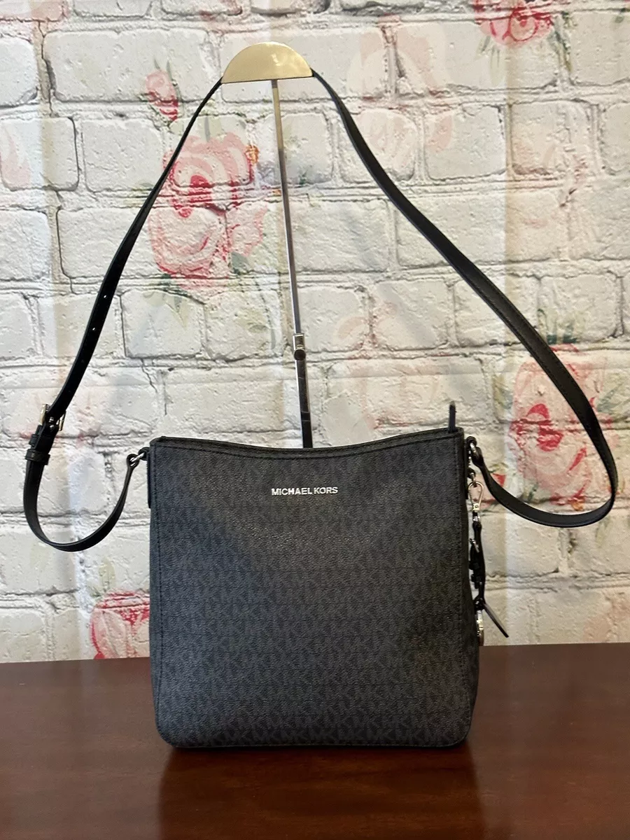 Michael kors cheap messenger crossbody