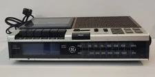 GENERAL ELECTRIC FM/AM CLOCK RADIO CASSETTE RECORDER VINTAGE MODEL 7-4956B Works