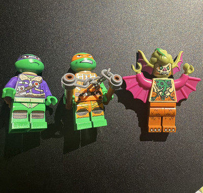 LEGO TMNT Donatello & Michelangelo Minifigures Lot of 3 tnt014 tnt015