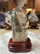 Garden quartz tower with wood stand