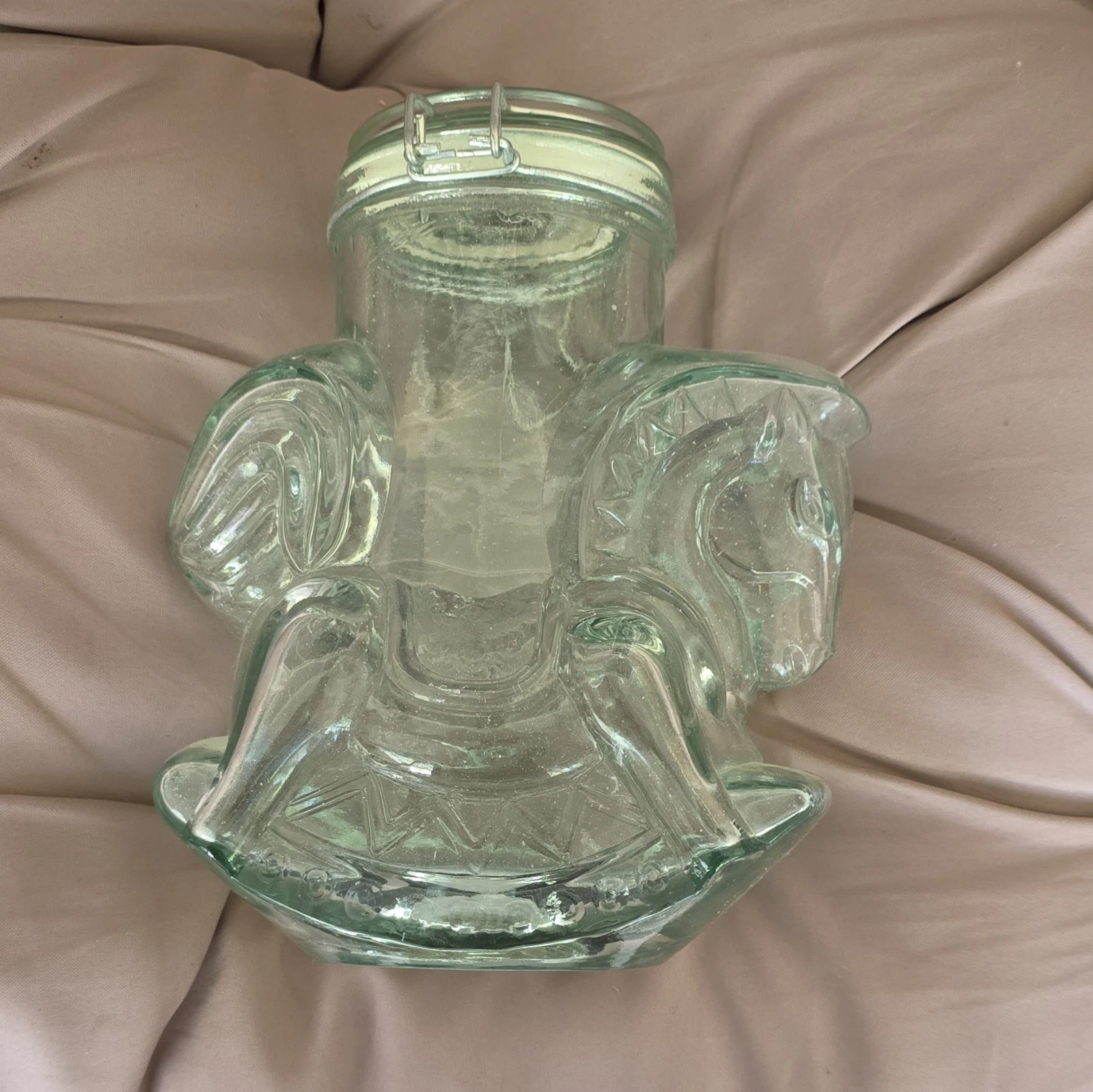 Clear Glass Elephant Candy Jar 16 oz Clamp Lid Hinged Wire Bale Closure