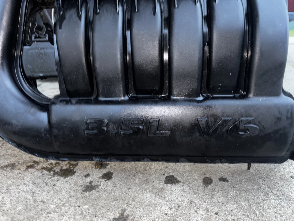 2005-2010 Chrysler 300 / Dodge Charger / Magnum 3.5L Upper & Lower Intake Mani - Image 4 of 4