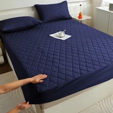 Super soft waterproof mattress cover, layered design, comfortable and durable