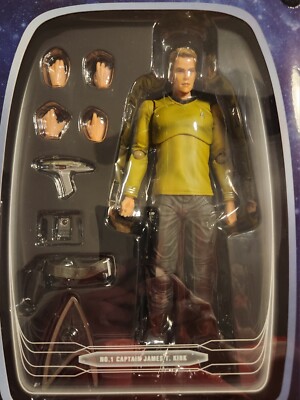 Star Trek  Captain James T. Kirk  No. 1  PLAY ARTS 10'' Action Figure