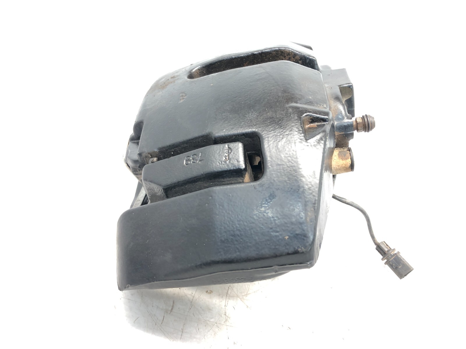 2014-2018 BENTLEY FLYING SPUR AWD RIGHT PASS FRONT BRAKE CALIPER W/ PADS OEM.
